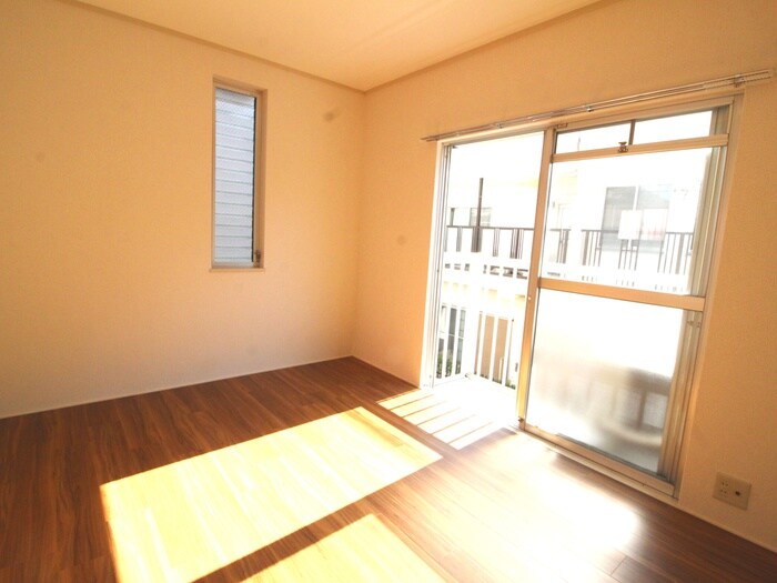 物件内観写真8　(居室)