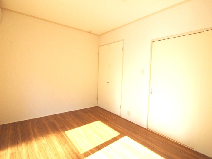物件内観写真10　(居室)