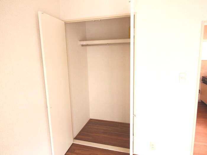 物件内観写真15　(収納)