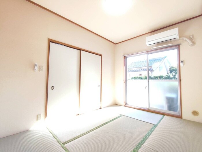 物件内観写真7　(居室)