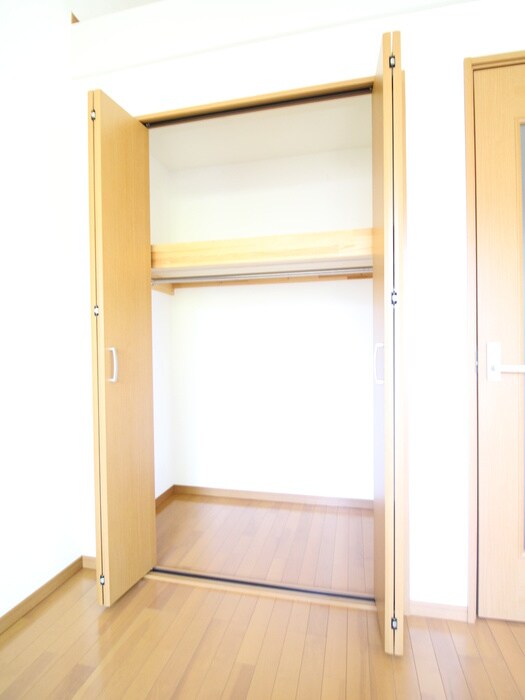物件内観写真15　(収納)