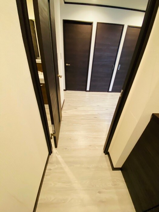 物件内観写真18　(廊下)