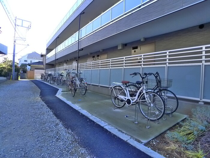 物件外観写真5　(駐輪場)