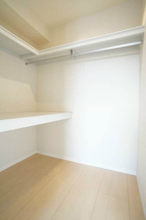 物件内観写真13　(収納)