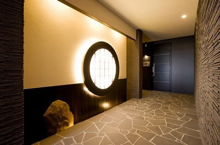 物件内観写真15　(玄関)