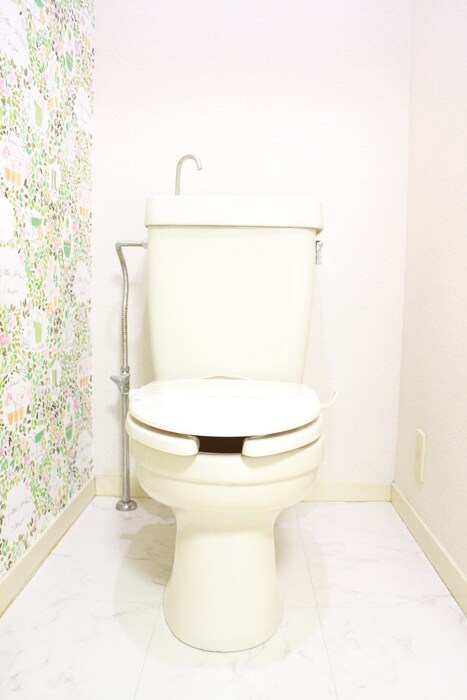 物件内観写真12　(トイレ)