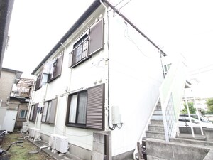 メゾンドワタナベ外観写真