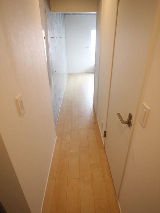 物件内観写真17　(廊下)