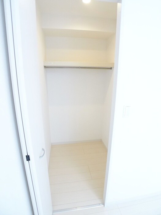 物件内観写真12　(収納)