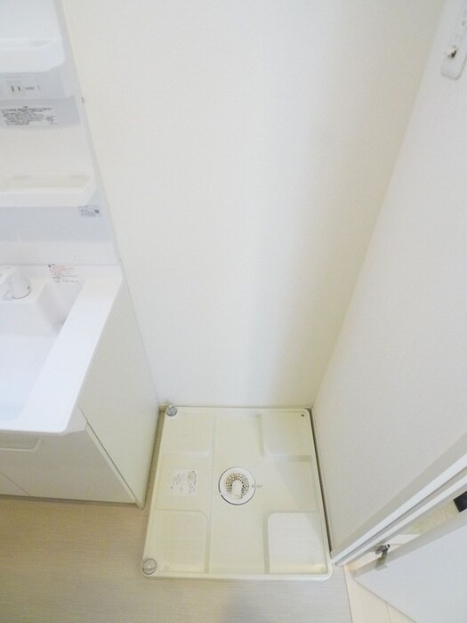 物件内観写真17　(洗濯機置場)