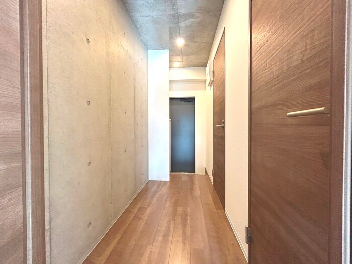 物件内観写真20　(廊下)