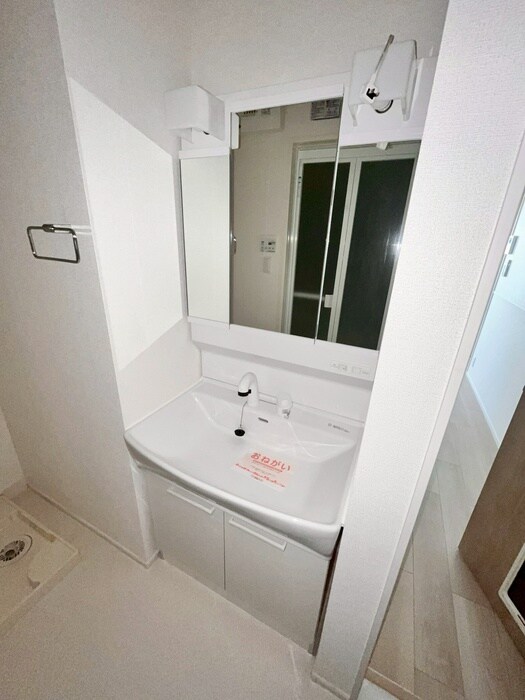 物件内観写真11　(洗面)