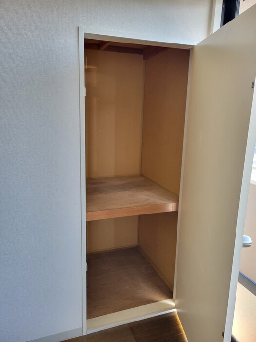 物件内観写真13　(収納)