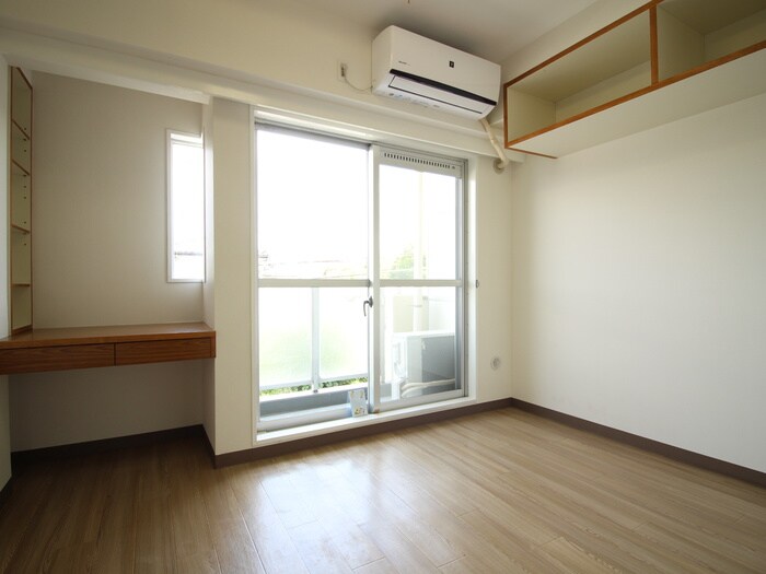 物件内観写真7　(居室)