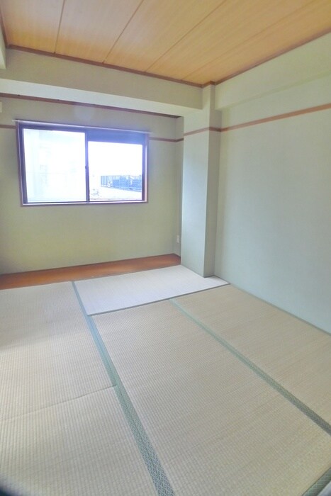 物件内観写真6　(居室)