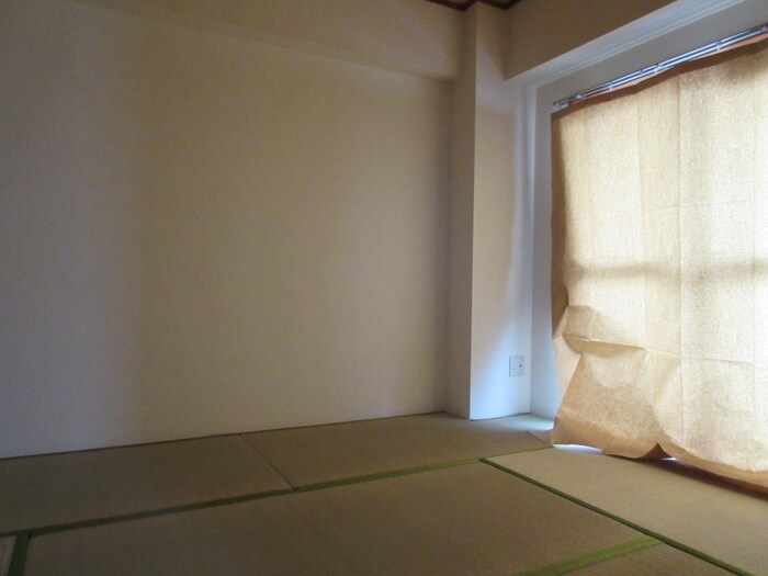 物件内観写真12　(居室)