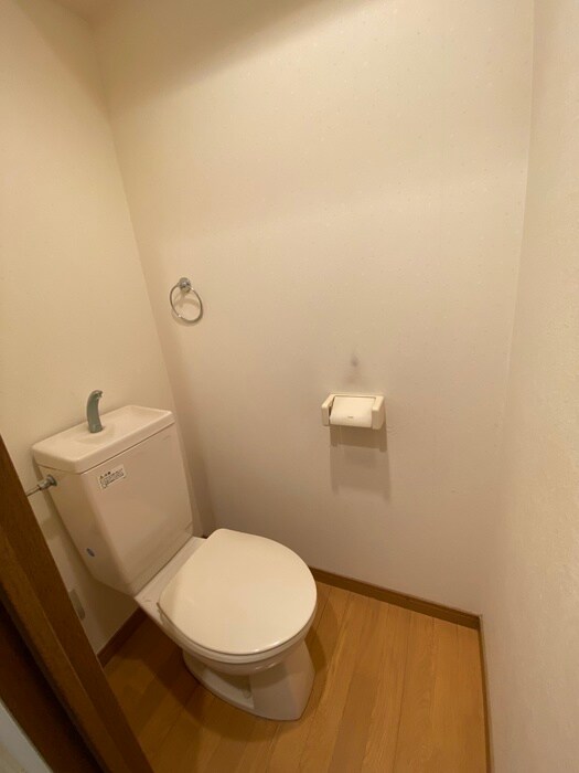 物件内観写真12　(トイレ)