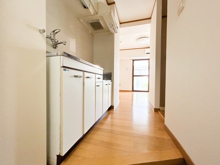 物件内観写真13　(廊下)