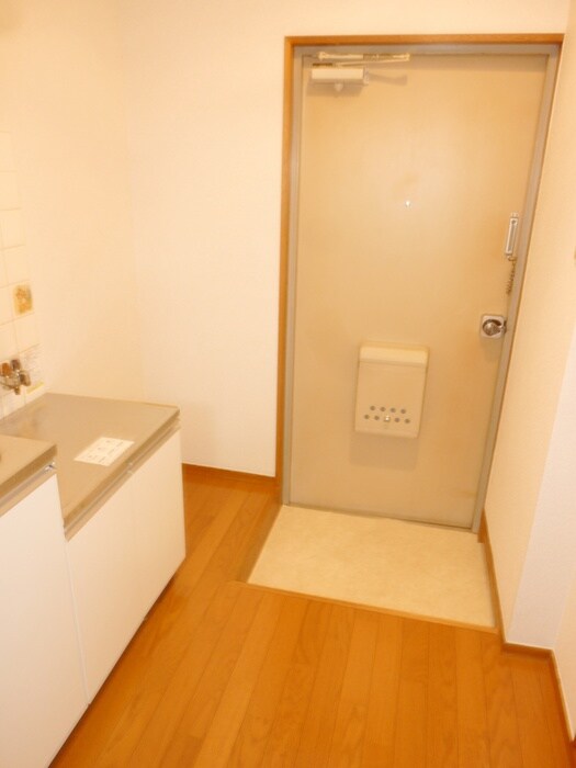 物件内観写真14　(玄関)