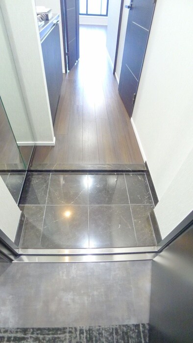 物件内観写真17　(玄関)