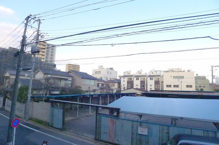 物件内観写真22　(室内からの展望)