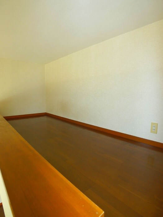 物件内観写真9　(ロフト)