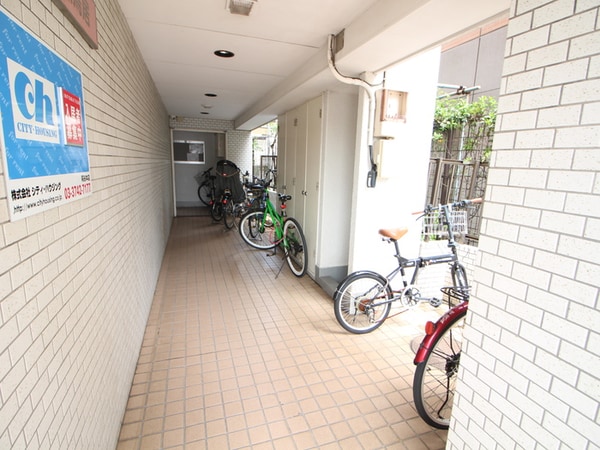 駐輪場