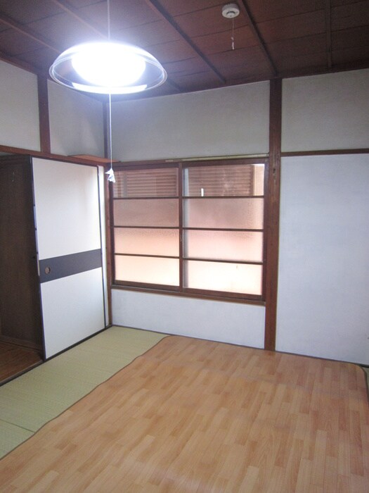 物件内観写真4　(居室)