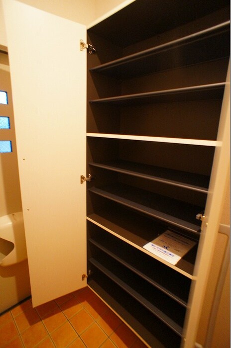 物件内観写真16　(靴箱)