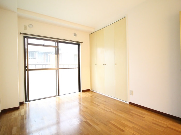 サングリ－ン南の居室