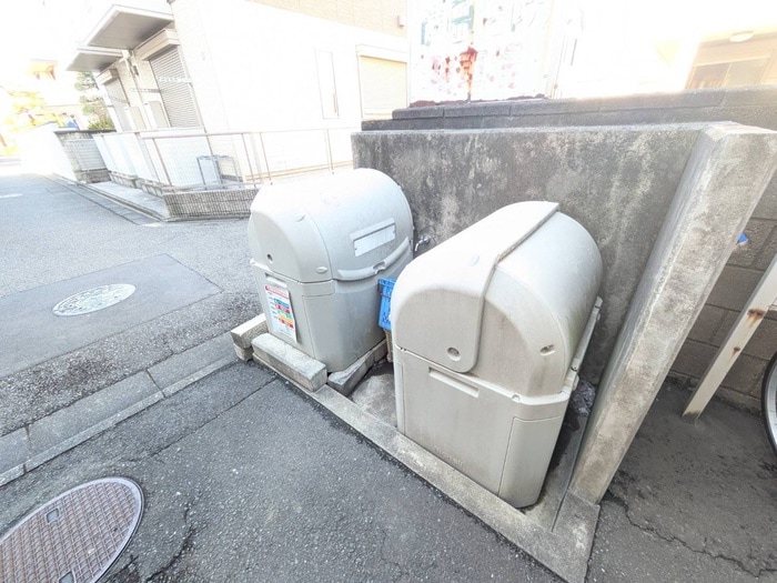 サングリ－ン南の建物設備