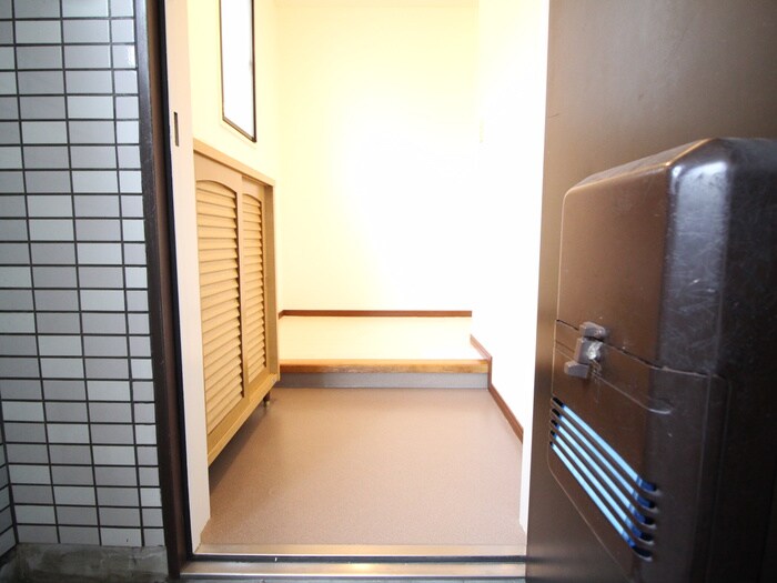 サングリ－ン南の玄関