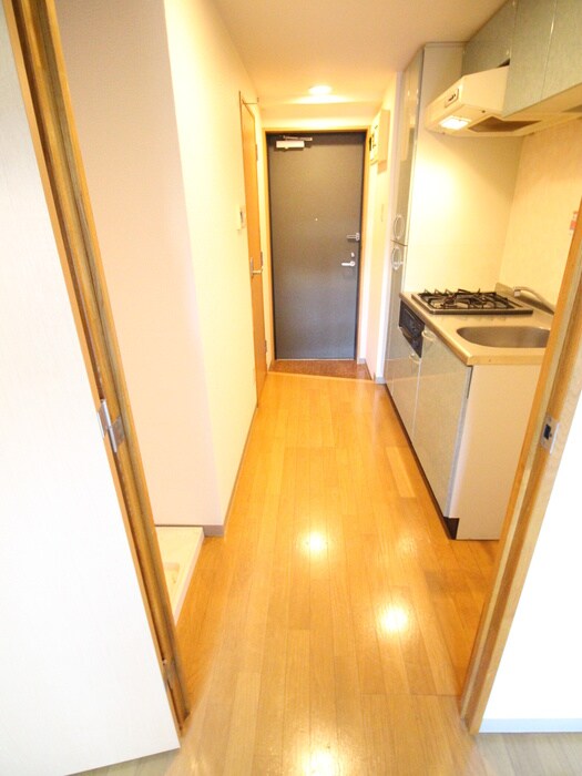 物件内観写真18　(廊下)