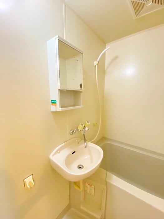 物件内観写真12　(洗面)