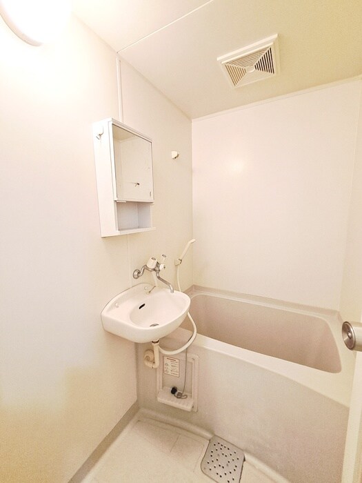 物件内観写真12　(バス／シャワールーム等)