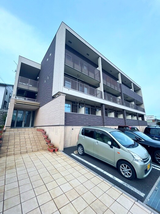 物件外観写真2　(外観写真)