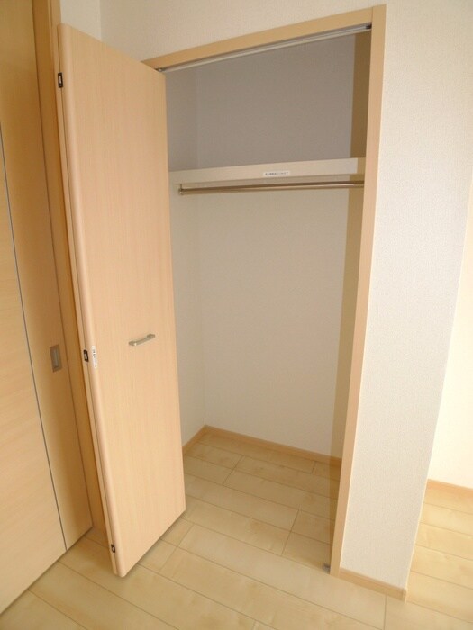 物件内観写真10　(収納)