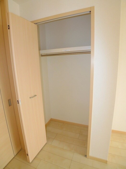 物件内観写真13　(収納)