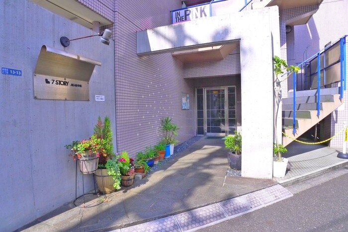 物件外観写真5　(エントランス部分)