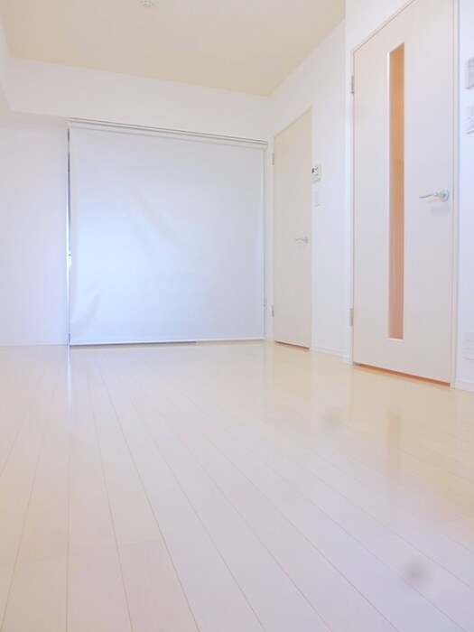 物件内観写真5　(室内からの展望)