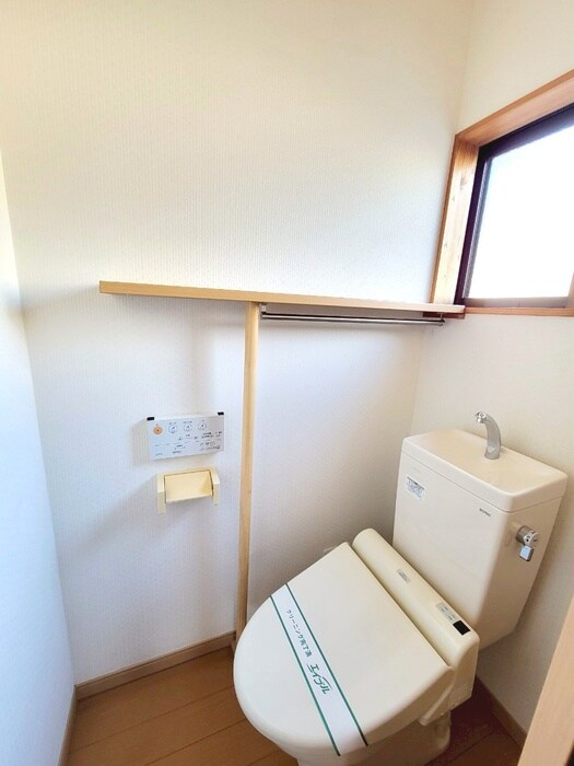 物件内観写真11　(トイレ)