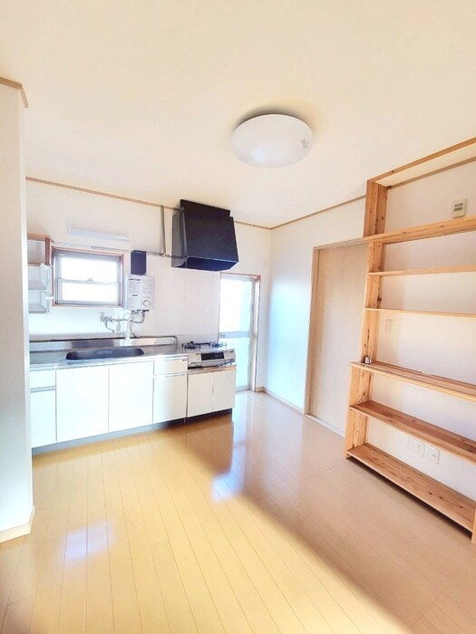 物件内観写真12　(廊下)