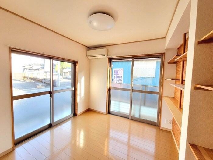 物件内観写真13　(居室)