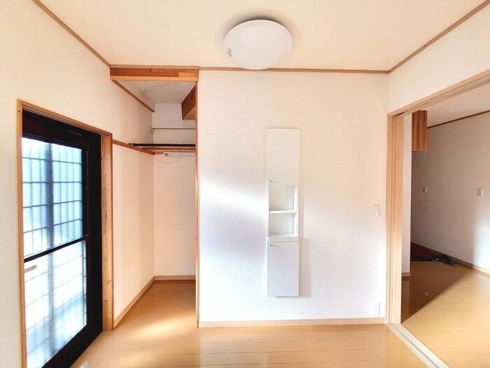 物件内観写真18　(居室)