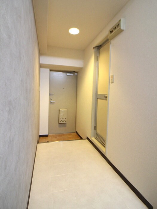 物件内観写真8　(廊下)