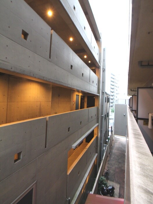 物件内観写真18　(室内からの展望)