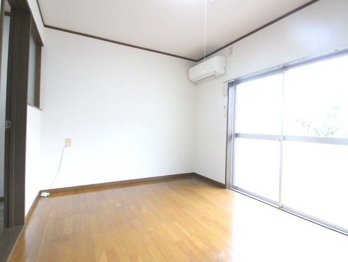 物件内観写真8　(居室)