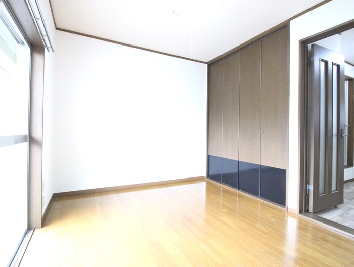 物件内観写真9　(居室)