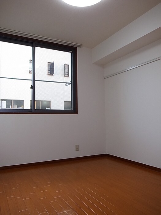 物件内観写真12　(居室)