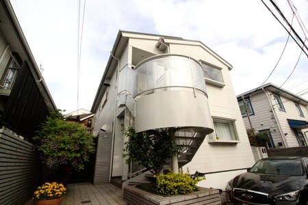 桜新町アパートメンツ外観写真
